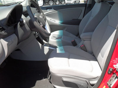 2012 Hyundai Accent  GLS