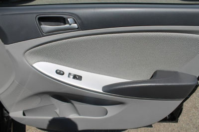 2013 Hyundai Accent  GLS