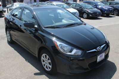 2013 Hyundai Accent  GLS