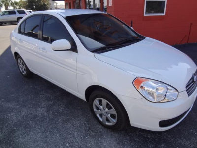 2011 Hyundai Accent GLS