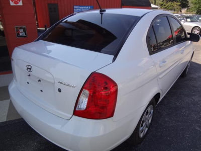 2011 Hyundai Accent GLS