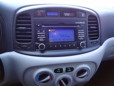 2011 Hyundai Accent GLS