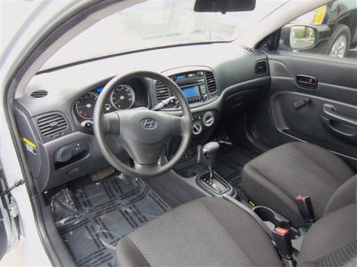 2011 Hyundai Accent  GS