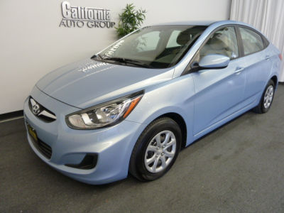 2012 Hyundai Accent  GLS