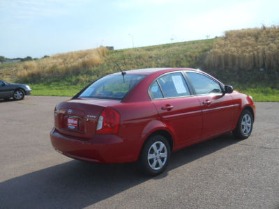 2011 Hyundai Accent GLS