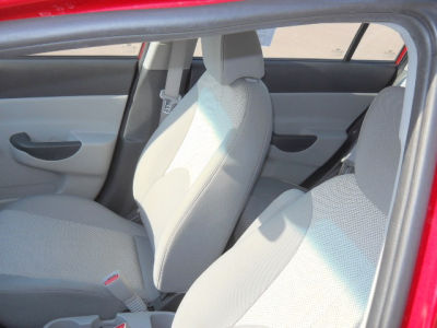2011 Hyundai Accent GLS