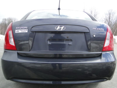 2011 Hyundai Accent  GLS