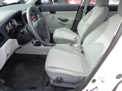 2011 Hyundai Accent  GLS