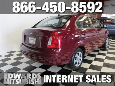 2011 Hyundai Accent  GLS