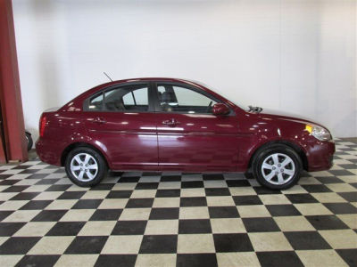 2011 Hyundai Accent GLS
