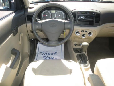 2009 Hyundai Accent  GLS