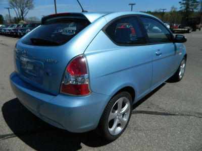 2009 Hyundai Accent  SE