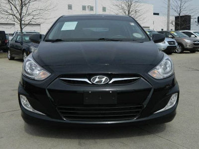 2012 Hyundai Accent SE