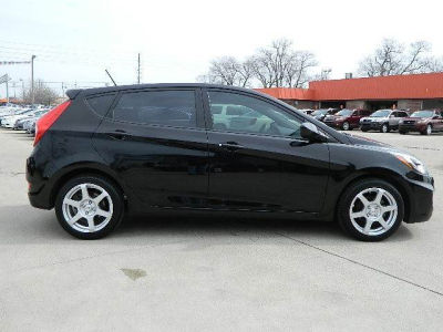 2012 Hyundai Accent SE