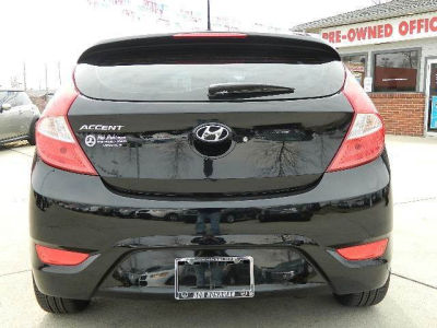 2012 Hyundai Accent SE