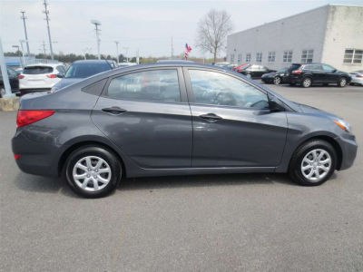 2012 Hyundai Accent  GLS