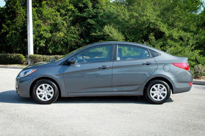 2012 Hyundai Accent GLS