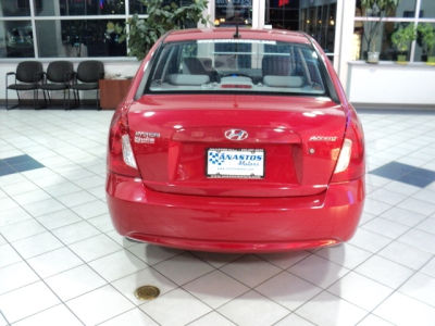 2011 Hyundai Accent GLS