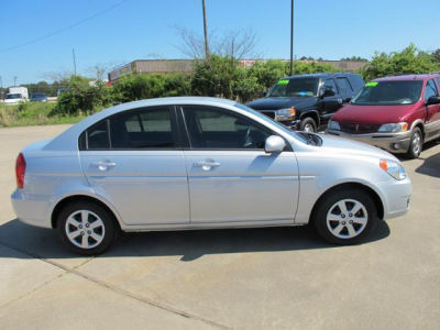 2010 Hyundai Accent GLS