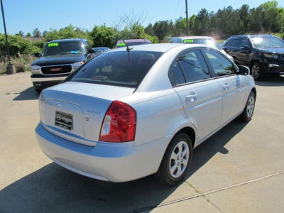 2010 Hyundai Accent GLS