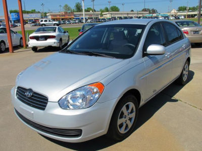 2010 Hyundai Accent GLS