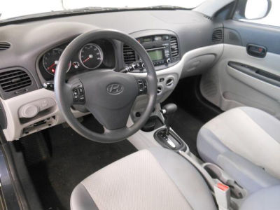 2010 Hyundai Accent  GLS