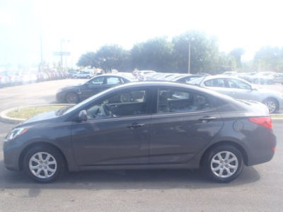 2012 Hyundai Accent  GLS