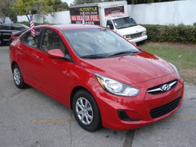 2012 Hyundai Accent GLS