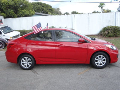 2012 Hyundai Accent GLS