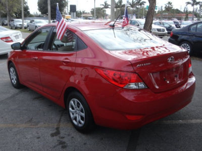 2012 Hyundai Accent GLS