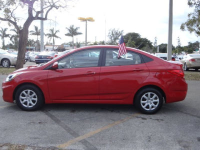 2012 Hyundai Accent GLS