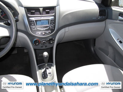2012 Hyundai Accent  GLS
