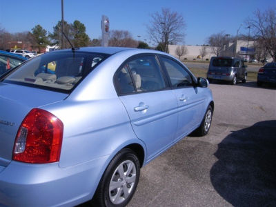 2011 Hyundai Accent GLS