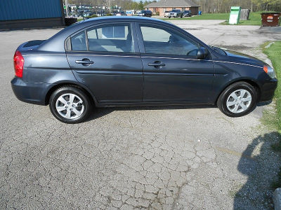 2010 Hyundai Accent GLS