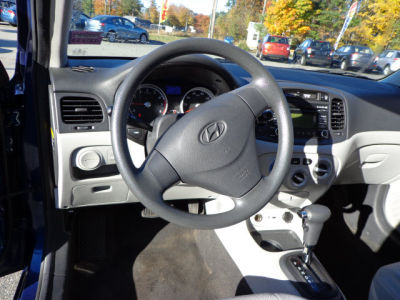 2011 Hyundai Accent  GLS