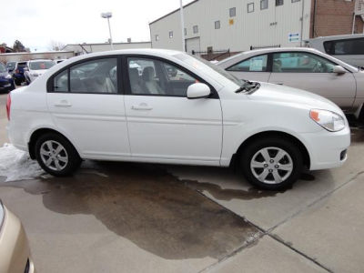 2011 Hyundai Accent  GLS