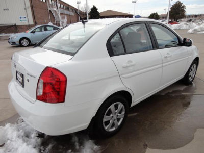 2011 Hyundai Accent  GLS