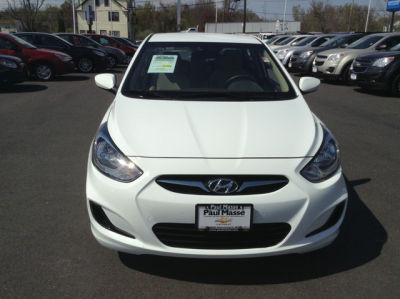 2012 Hyundai Accent GLS