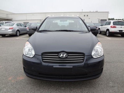 2011 Hyundai Accent  GLS