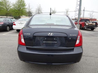2011 Hyundai Accent  GLS