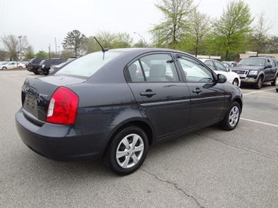 2011 Hyundai Accent  GLS