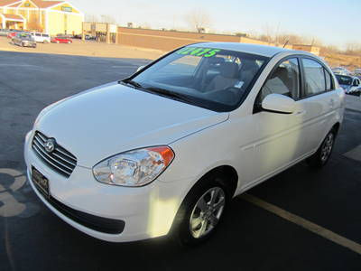 2011 Hyundai Accent  GLS