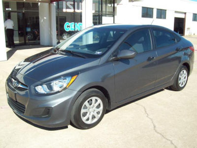 2012 Hyundai Accent GLS