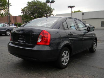 2011 Hyundai Accent  GLS
