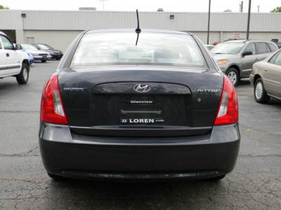 2011 Hyundai Accent  GLS