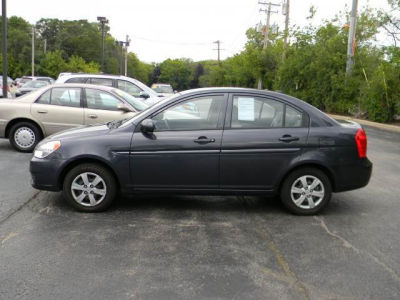 2011 Hyundai Accent  GLS