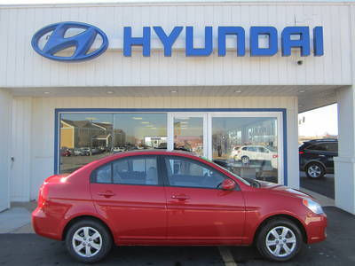 2011 Hyundai Accent  GLS