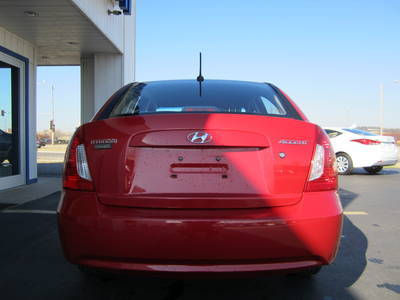 2011 Hyundai Accent  GLS