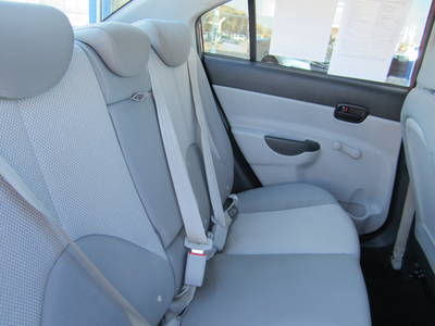 2011 Hyundai Accent  GLS