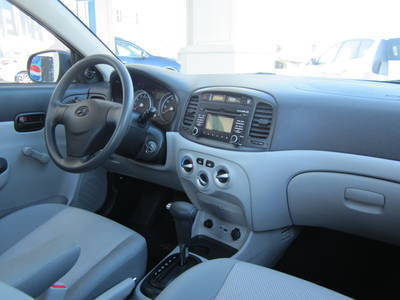 2011 Hyundai Accent  GLS